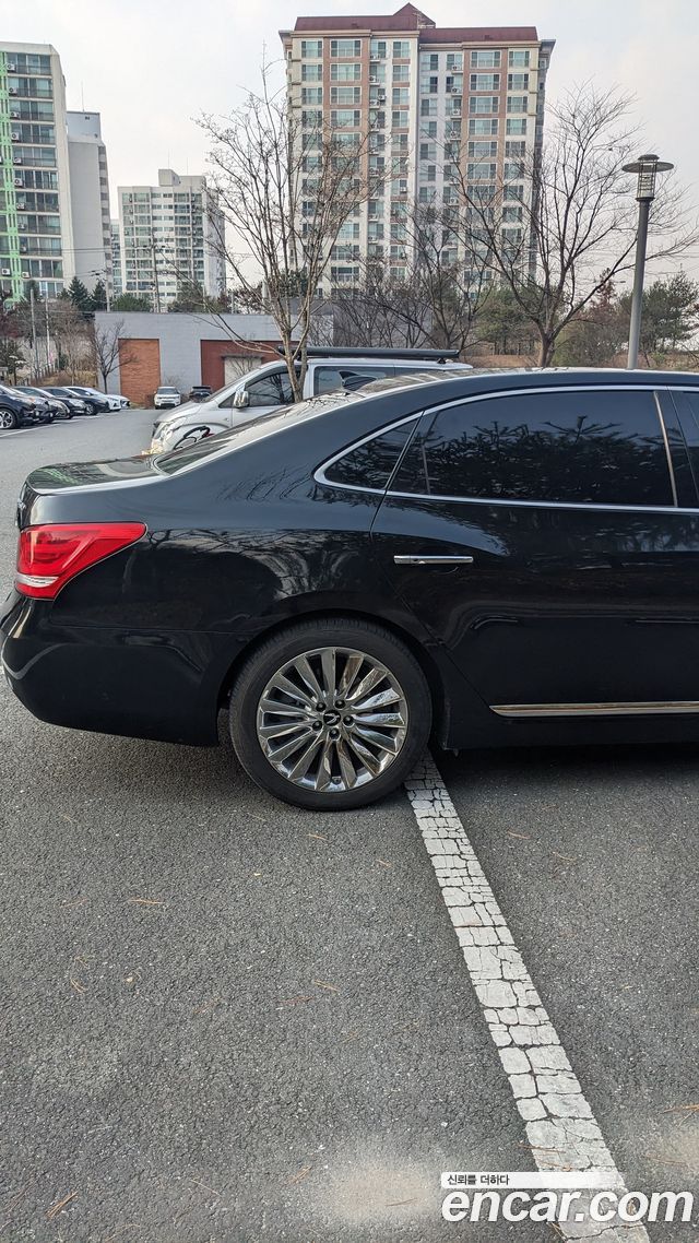 Hyundai Equus из Кореи Encar