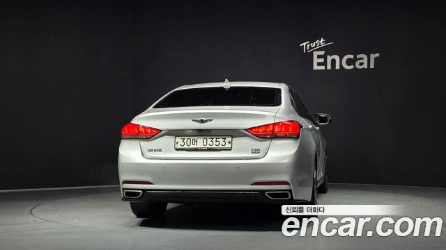 Hyundai Genesis из Кореи Encar