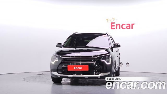 Kia Niro Trendy — пробег 31 859 км — фото 3 из 5