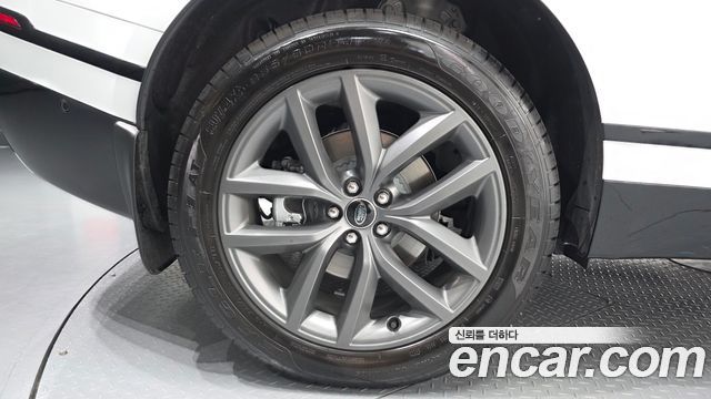 Land Rover Range Rover Velar из Кореи Encar