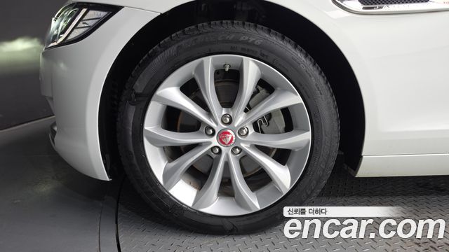 Jaguar XF из Кореи Encar