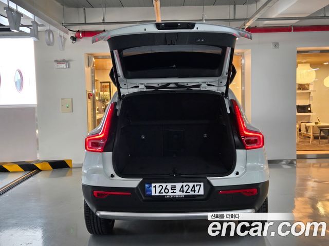 Volvo XC40 из Кореи Encar