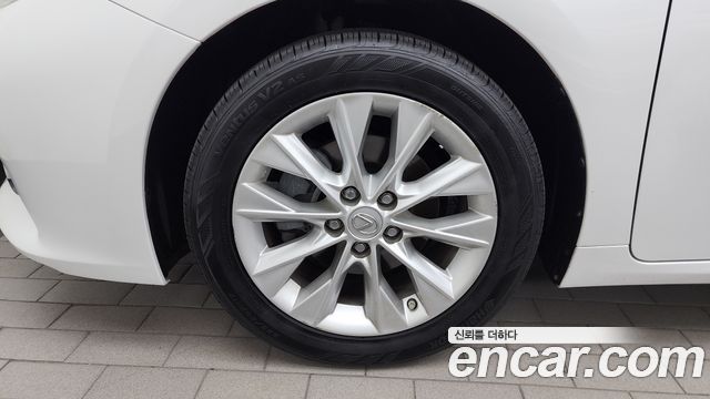 Lexus ES из Кореи Encar