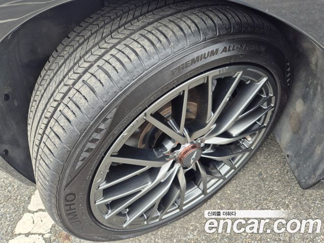 Hyundai Genesis из Кореи Encar