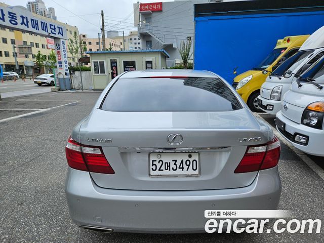 Lexus LS из Кореи Encar