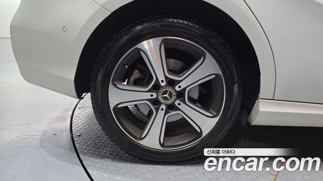 Mercedes-Benz B-Class из Кореи Encar