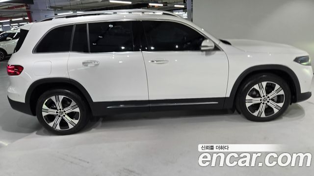 Mercedes-Benz EQB из Кореи Encar