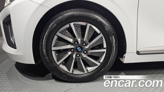 Hyundai Ioniq из Кореи Encar