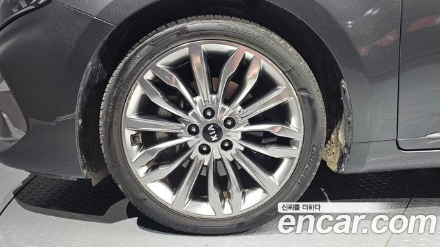 Kia K7 из Кореи Encar