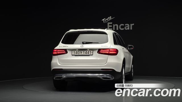 Mercedes-Benz GLC-Class GLC220 d 4MATIC — пробег 61 074 км — фото 4 из 5