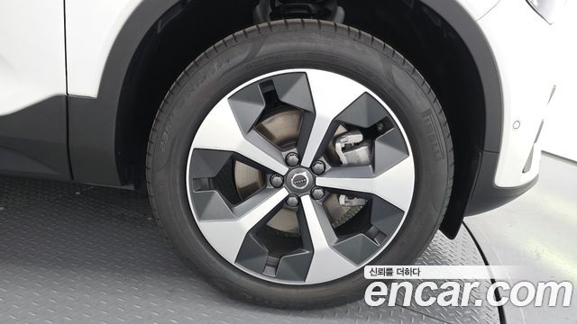 Volvo XC40 из Кореи Encar