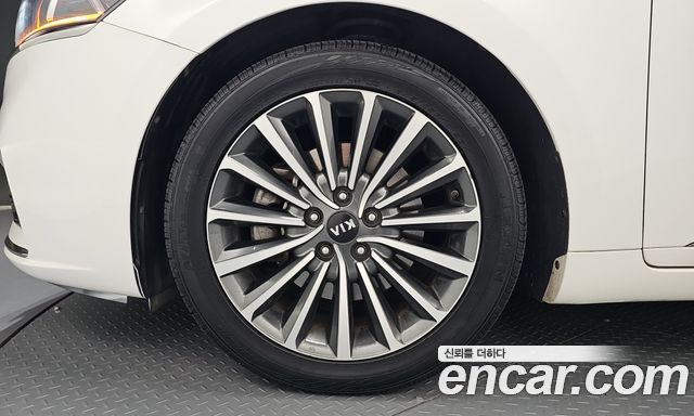 Kia K7 из Кореи Encar
