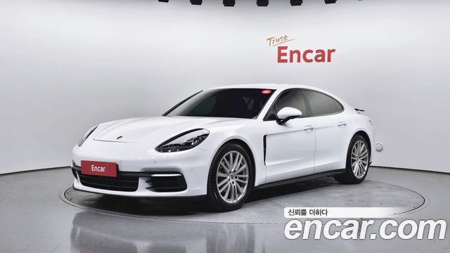 Porsche Panamera 3.0 AWD — пробег 98 744 км — фото 1 из 5