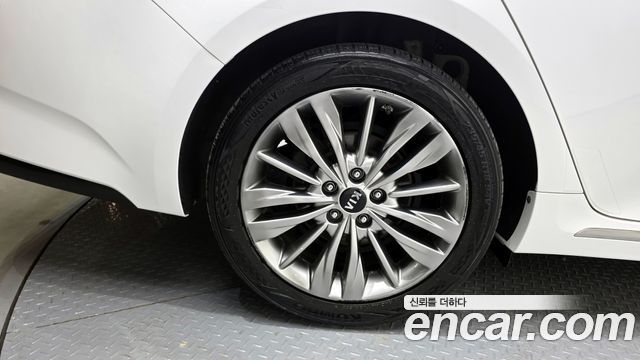 Kia K5 из Кореи Encar