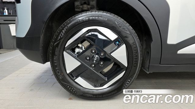 Kia EV3 из Кореи Encar