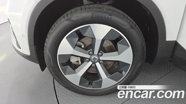 Volvo XC40 из Кореи Encar