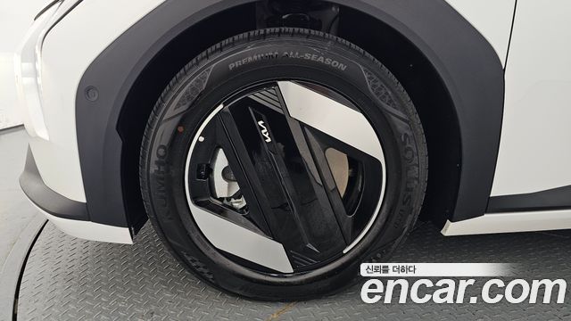 Kia EV4 из Кореи Encar