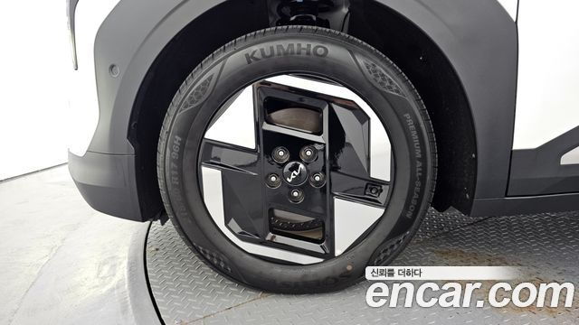 Kia EV3 из Кореи Encar