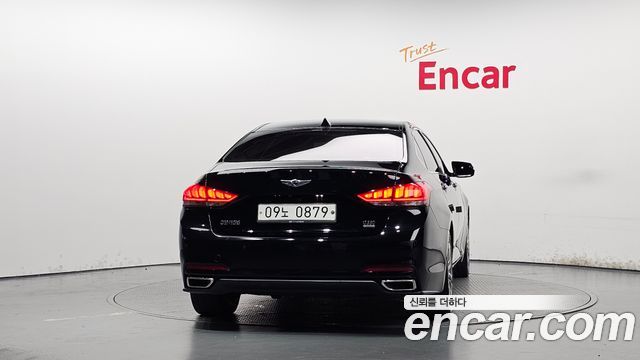 Hyundai Genesis из Кореи Encar