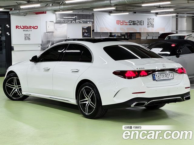 Mercedes-Benz E-Class из Кореи Encar