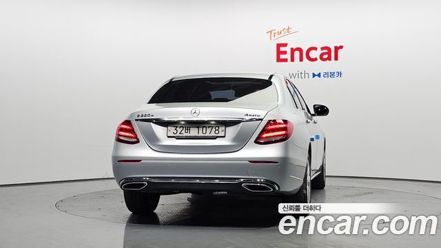 Mercedes-Benz E-Class из Кореи Encar