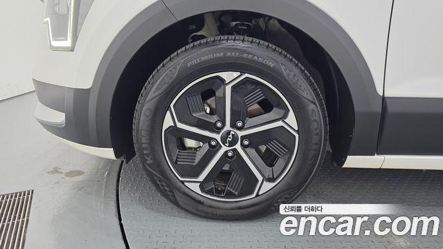 Kia Niro Prestige — пробег 50 081 км — фото 5 из 5