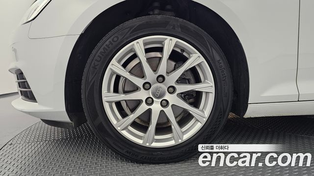 Audi A4 из Кореи Encar