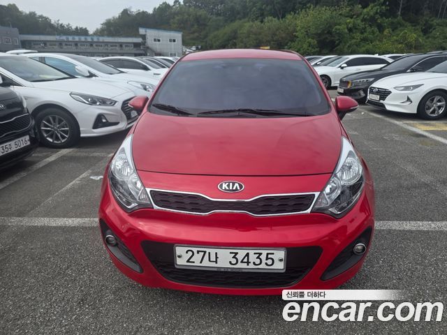 Kia pride 1.6 GDI Hatchback Luxury — пробег 51 000 км — фото 2 из 5
