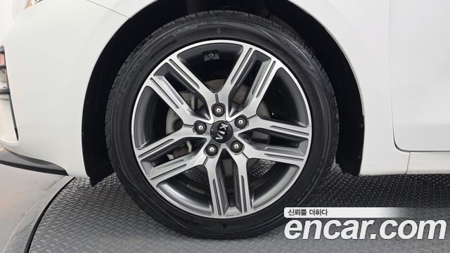 Kia K3 из Кореи Encar