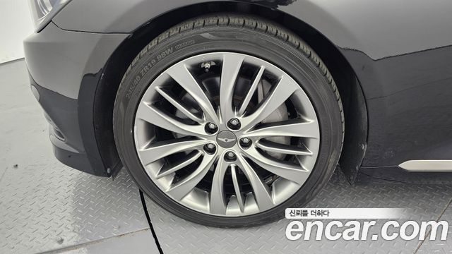Hyundai Genesis из Кореи Encar