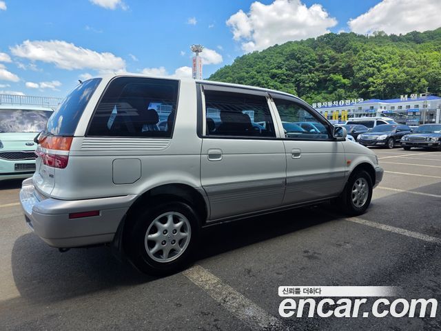 Hyundai Santamo из Кореи Encar