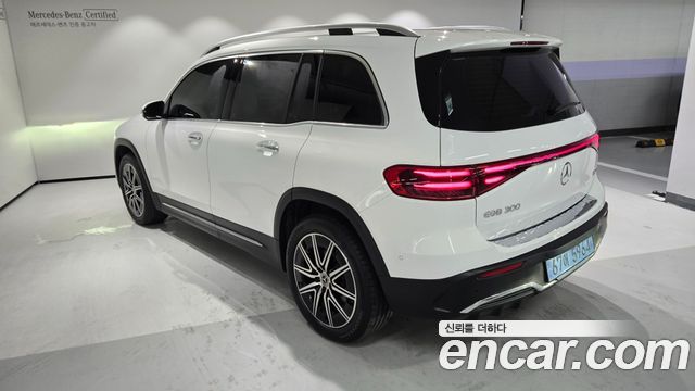 Mercedes-Benz EQB из Кореи Encar