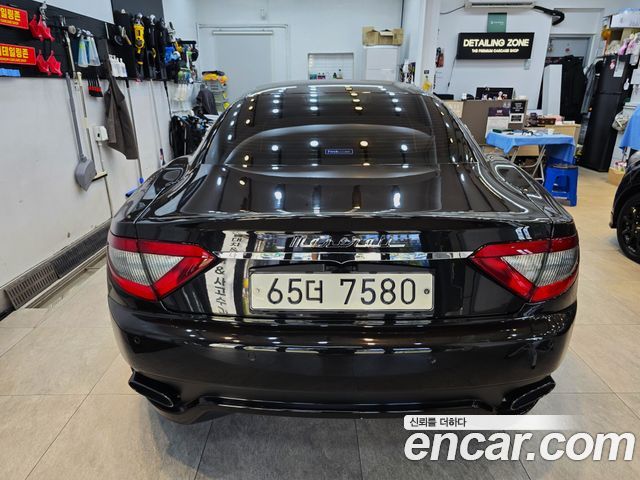 Maserati GranTurismo из Кореи Encar