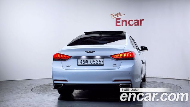 Hyundai Genesis из Кореи Encar