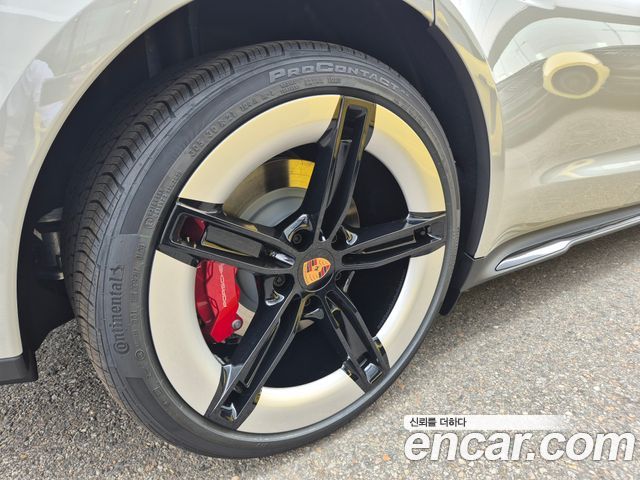 Porsche Taycan из Кореи Encar