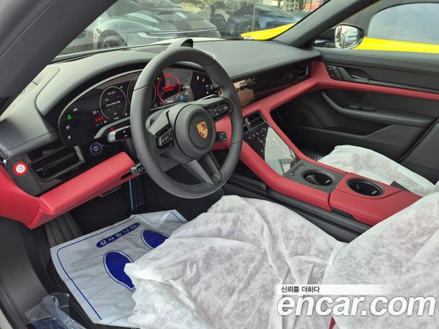 Porsche Taycan из Кореи Encar