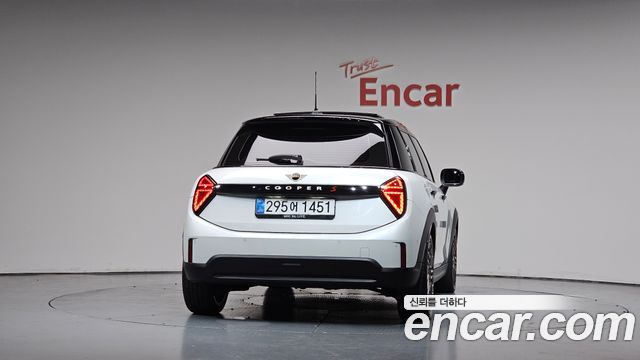 Mini Cooper из Кореи Encar
