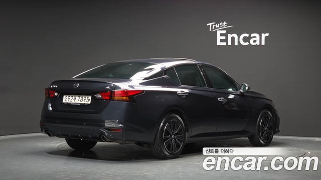 Nissan Altima из Кореи Encar