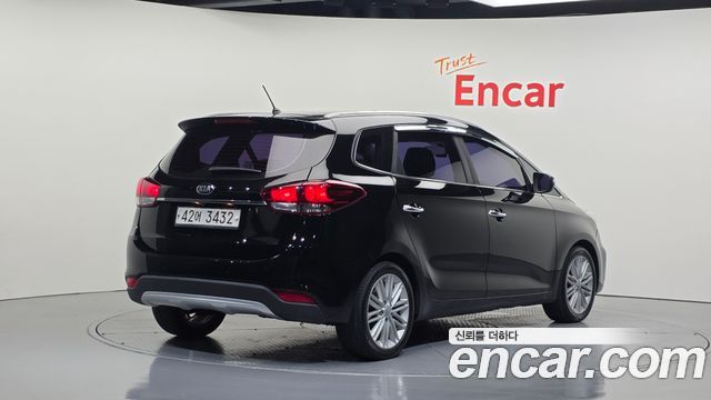 Kia Carens из Кореи Encar