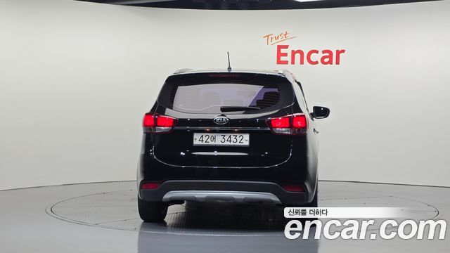 Kia Carens из Кореи Encar
