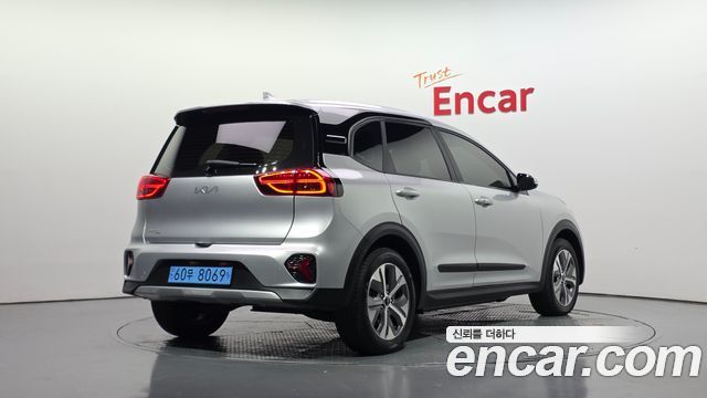 Kia Niro Air — пробег 32 302 км — фото 2 из 5