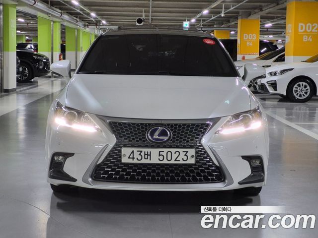 Lexus CT200h из Кореи Encar