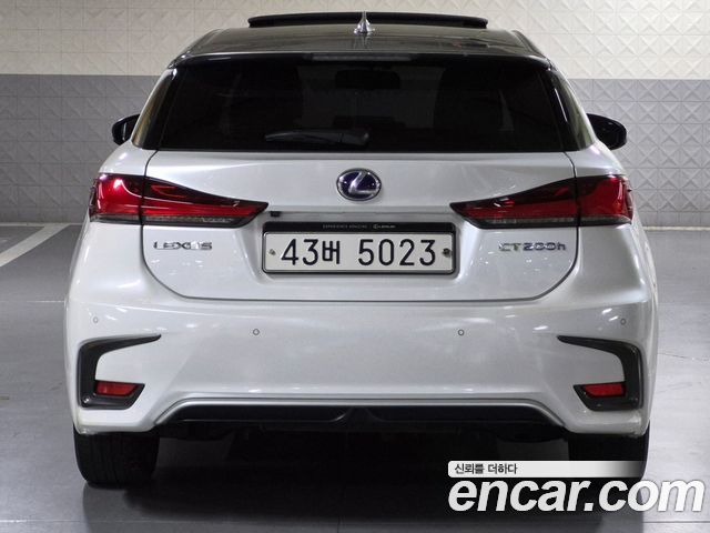Lexus CT200h из Кореи Encar