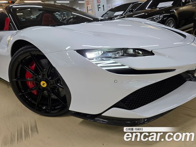 Ferrari SF90 из Кореи Encar