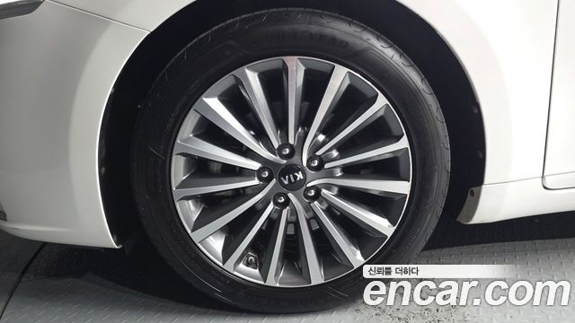Kia K7 из Кореи Encar