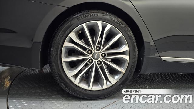 Hyundai Genesis из Кореи Encar