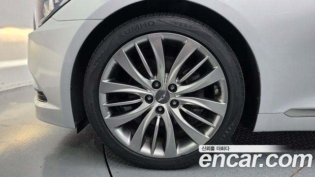 Hyundai Genesis из Кореи Encar