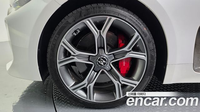 Kia Stinger из Кореи Encar