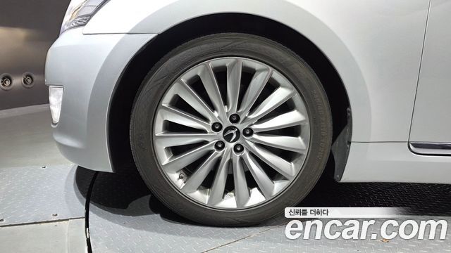 Hyundai Equus из Кореи Encar