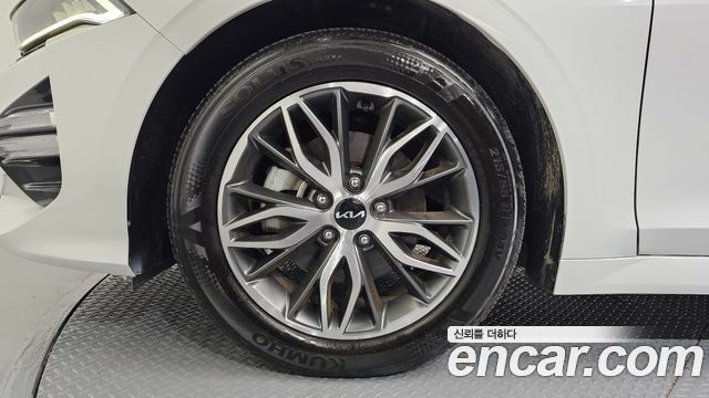 Kia K5 из Кореи Encar